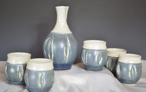 Decanter and set of 4 cups - Sold
